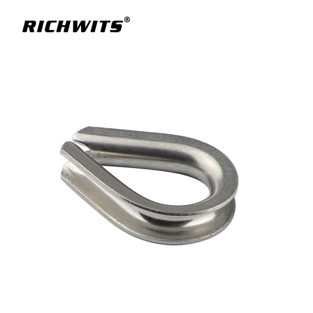 Close-up view of the polished 316 stainless steel rigging thimble showing seamless construction