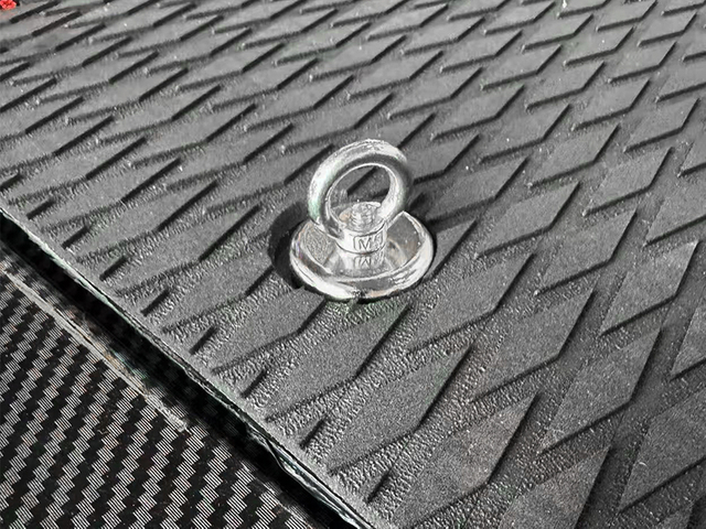 Ring Nut Yacht